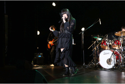 声優・村川梨衣、3rdシングル発売イベントでバンドをバックにしたスペシャルライブを開催！ 画像
