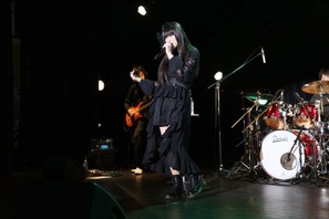 声優・村川梨衣、3rdシングル発売イベントでバンドをバックにしたスペシャルライブを開催！ 画像