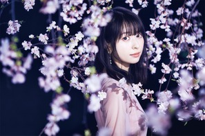 近藤玲奈、デビューシングル「桜舞い散る夜に」の発売日が決定！ジャケット写真も公開