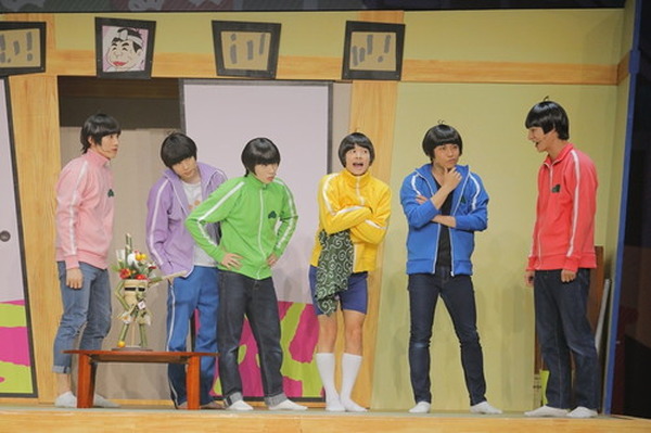 シリーズ3作目の見どころは際どい 露出 舞台 おそ松さん On Stage Six Men S Show Time 3 ゲネプロ公演レポート レポート 超 アニメディア