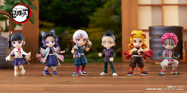 鬼滅の刃　カナヲ　しのぶ　猗窩座 煉獄杏寿郎　フィギュア　9体 1013999.jpg