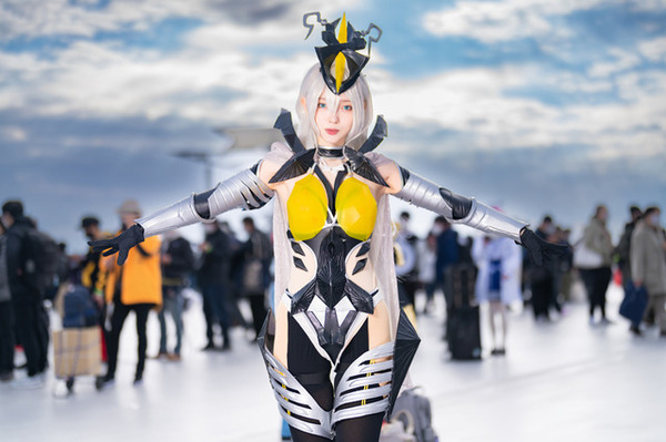 新品 ウルトラマン　特撮コスプレ・祭り用マスク　1/1サイズ塗装完 受注製作 ウルトラマン 大人用 特撮コスプレ・祭り用マスク 1/1サイズ