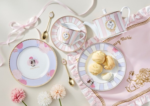 Noritake (ノリタケ) ディズニーストア　Lady プレート２枚セット ディズニー」マリー＆レディと春のティータイム♪「ノリタケ」と初の