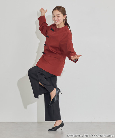 TVアニメ『らんま1/2』× earth music＆ecology Japan Label「チャイナシャツジャケット」ボルドー　着用イメージ（C）高橋留美子・小学館/「らんま1/2」製作委員会