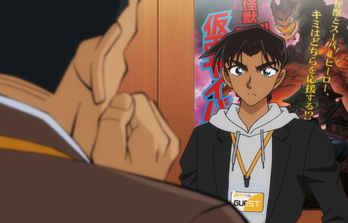 敏腕プロデューサーが巨大な怪獣フィギュアの下敷きになって絶命する事故が発生するーーtvアニメ 名探偵コナン 第965話のあらすじ 先行カットを紹介 9枚目の写真 画像 超 アニメディア