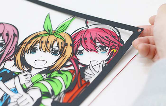 五つ子たちの日常を 5人の色 に重ねて切り絵で表現 五等分の花嫁 のカラー切り絵が数量限定で発売 11枚目の写真 画像 超 アニメディア