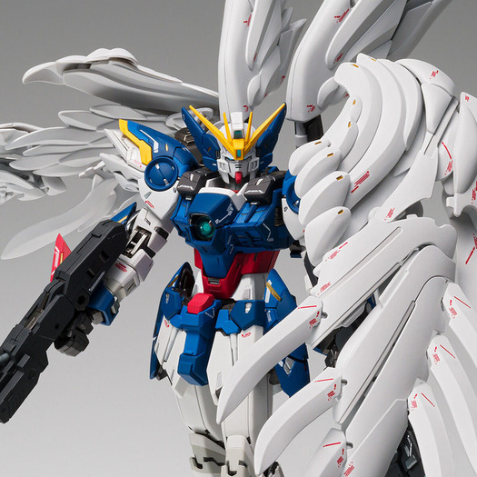 任務了解”「ガンダムW EW」ウイングガンダムゼロ（EW版）が彩色仕様を