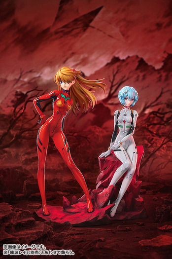 エヴァ」レイ、アスカが1/7スケールフィギュアになって登場