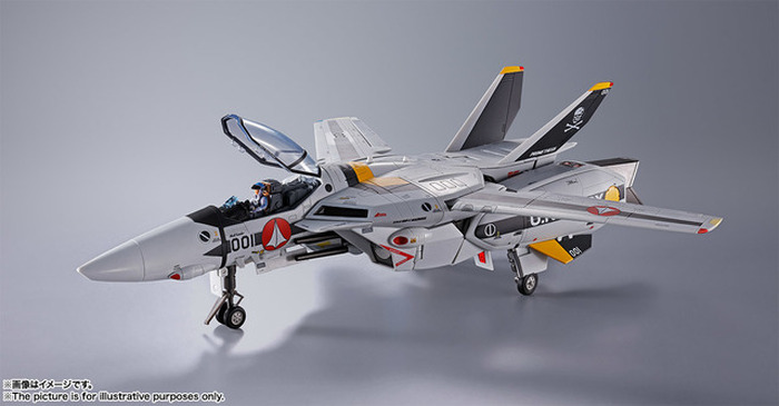 超時空要塞マクロス ロイ フォッカーのvf 1s Dx超合金 でフィギュア化 変形 アクション機構に注目 超 アニメディア