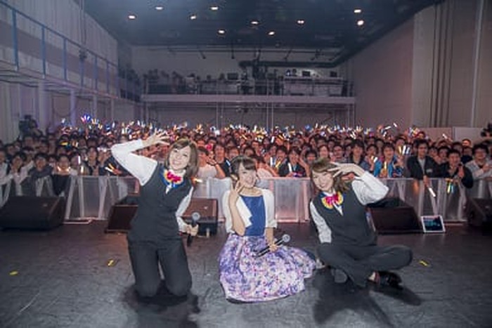 レポート Cinderella Party 参周年を記念した祝賀会を開催 パーティーに相応しい楽曲の披露 そして 布団でほら貝 超 アニメディア