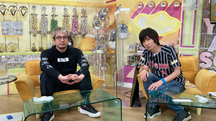 安元洋貴扮する 洋子 を前野智昭が攻略 昭和の遊び めんこ も体験した 声優と夜あそび 月 2枚目の写真 画像 超 アニメディア