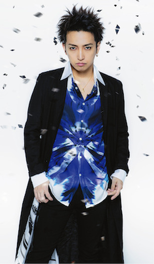 インタビュー シド アニメタイアップ楽曲のみを収録したベストアルバムを発売 Tvアニメ 黒執事 とは一緒にデビューしたという気持ちが強い 5枚目の写真 画像 超 アニメディア