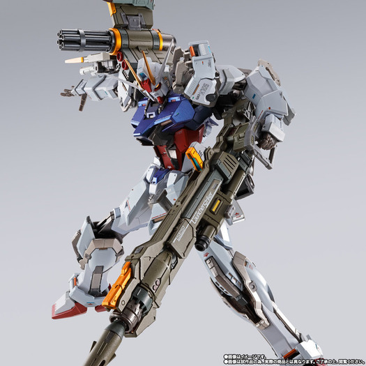 ガンダムSEED」“種ポーズ”もしっかりキマる「ランチャーストライカー
