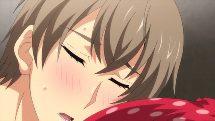 看病疲れで眠るみのりに羽田野は Tvアニメ 終電後 カプセルホテルで 上司に微熱伝わる夜 第6話あらすじ 先行カットが到着 6枚目の写真 画像 超 アニメディア