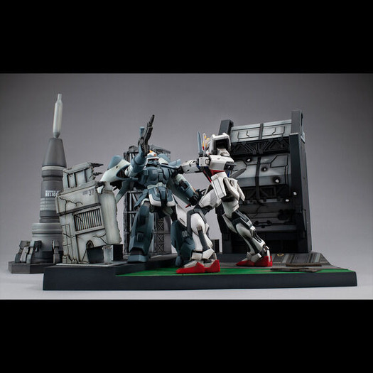 ガンダムSEED」物語のはじまり… ジンとの対決も！ “ヘリオポリス”の