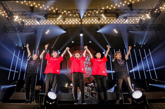 ロックとアニソンが出会う場所ーflow 10年ぶりの武道館ライブ開催にgranrodeoも駆けつけて魂の熱唱 超 アニメディア