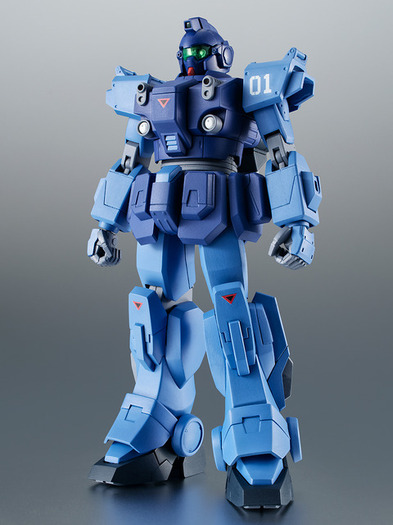 ガンダム THE BLUE DESTINY」ジムの頭部にガンダムのボディー“ブルー