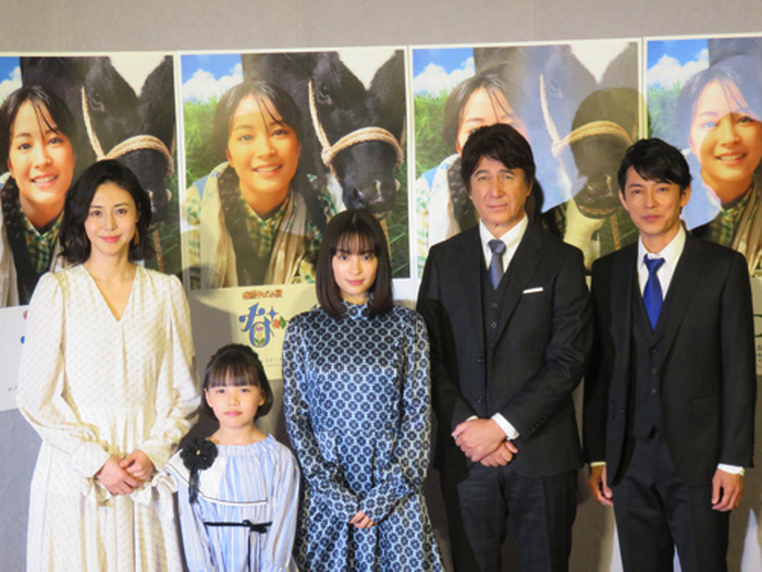 なつぞら 会見で広瀬すず 草刈正雄とのシーンは 子供に戻って甘えられるのがツボ レポート 超 アニメディア