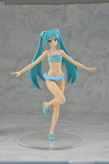 水着姿の 初音ミク がスーパープレミアムフィギュアとして登場 3枚目の写真 画像 超 アニメディア