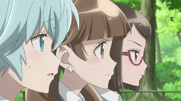 翠と仲良くなりたいエミーは だるまさんがころんだ がやりたいと言いだす Tvアニメ 放課後さいころ倶楽部 第9話あらすじ 場面カットを紹介 6枚目の写真 画像 超 アニメディア