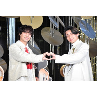 キンプリ、クリスマスはミッキーと一緒に過ごす？ 永瀬廉、高橋海人が丸の内・点灯式に登場 画像