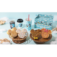 「ディズニー」ミキミニと空に憧れ旅へ♪ オリジナルカップやグッズもカワイイ！パン＆ドリンクスタンドが羽田空港にオープン 画像