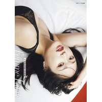 内田真礼、小倉唯、久保田未夢らがかわいい＆セクシー☆ 水着姿やランジェリー姿など普段見せない一面もチラリっ！【2025年女性声優写真集まとめ その1】 画像