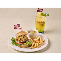 「NARUTO」一楽ラーメン味のハンバーガーだってばよ！木ノ葉隠れの里をイメージしたトロピカルドリンクも！ 画像