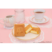 「ちいかわ」可愛すぎで食べるのがもったいない…！ 仲良しなちいかわたちのフレーム型ワッフルが登場♪ 画像