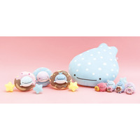 サンエックス「じんべえさん」ポップでカラフルなドーナツがモチーフ♪新テーマ“どーなつ島”グッズ登場 画像