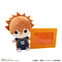 「ハイキュー!!」日向翔陽、孤爪研磨たちがカードケース付き自立型ぬいぐるみに！ お出かけも一緒に♪ 画像