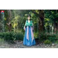 「薬屋のひとりごと」猫猫のプライズフィギュアが登場♪ ドキドキのカエルシーンを思い出しちゃう…! 画像