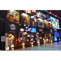 「鬼滅の刃」や「黄泉のツガイ」「あかね噺」など…巨大ブースに注目作が集結！アニプレックスが放つ“2026年アニメ最前線”【AJ2026】 画像