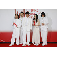 【【MUSIC AWARDS JAPAN 2026】サカナクション 初アニメ主題歌で最優秀アニメ楽曲賞受賞「アニメ主題歌がなかなかこなくて…」 ！ 米津玄師、ミセスも受賞に輝く 画像