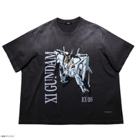 クスィーガンダム、グスタフ・カールをどデカくデザイン♪ 「機動戦士ガンダム 閃光のハサウェイ」とNUBIANとコラボしたTシャツが登場 画像