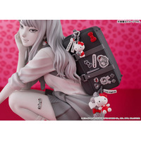 怖さと可愛さが共存…!?「ハローキティ」と「富江」コラボフィギュアがあみあみより発売！ 画像