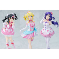 「ラブライブ！」絢瀬絵里＆東條希＆矢澤にこが「僕たちはひとつの光」衣装で立体化！ あみあみ限定で「アクリルキャラクタープレート」が付属 画像