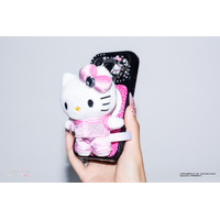 「ハローキティ」Y2Kファッションに大変身☆レオパード柄やぬいぐるみチャームが「CASETiFY」コラボで登場 画像