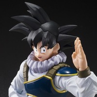 「ドラゴンボールZ」ヤーラット星での修業を終えた悟空の姿をフィギュア化！ 新規造形で再現された「超サイヤ人」状態のパーツでド派手なアクションも思うがままに！ 画像