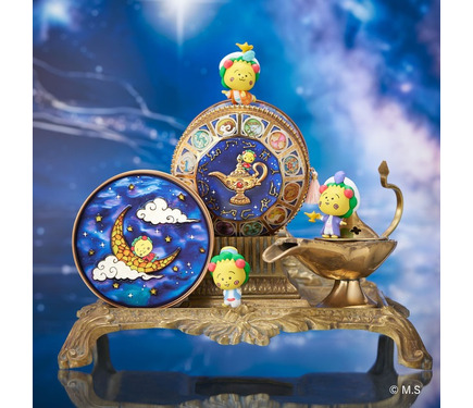 楽 Theキャラ colorglass カラーグラス 缶バッジ 34個セット コジコジ」まるで宝石箱…♪ 幻想的なガラス絵に心ときめくコラボ