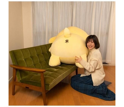 ポムポムプリン」そのサイズ、全長約105cm!? すべてを受け入れてくれる