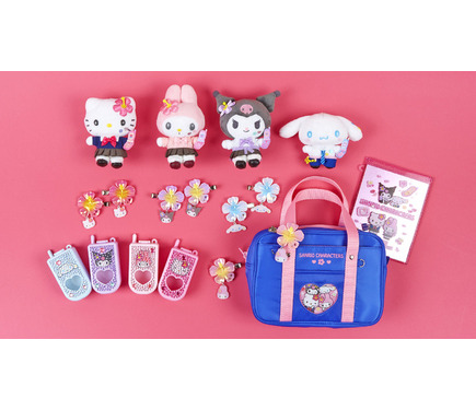 サンリオ」キティたちが“平成コギャル”に変身！ ガラケー