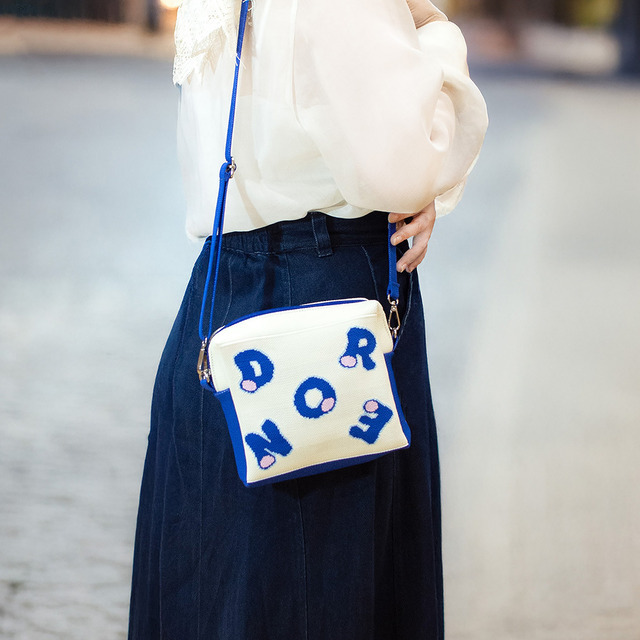 ドラえもん」“帰ってきたドラえもん”などの扉絵ポストカードも新登場