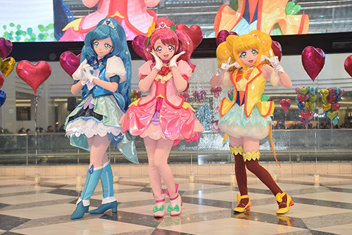 手と手でキュン ヒーリングっどプリキュア おひろめショー が池袋で開催 プリキュアはいつもみんなと一緒にいるよ レポート 超 アニメディア