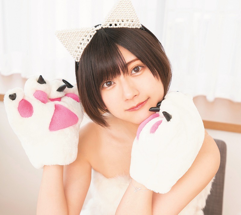 山田麻莉奈 Vrゴーグルと映像付きの写真集を発売 初めてのお家デートを体験できる 超 アニメディア