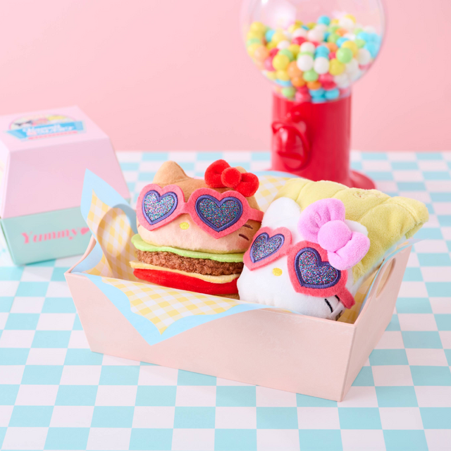 ハローキティジャパン限定　ポムポムプリン　チリメンクッション ハローキティ、ポムポムプリンたちがハンバーガーやポテトに☆ 新ぬい