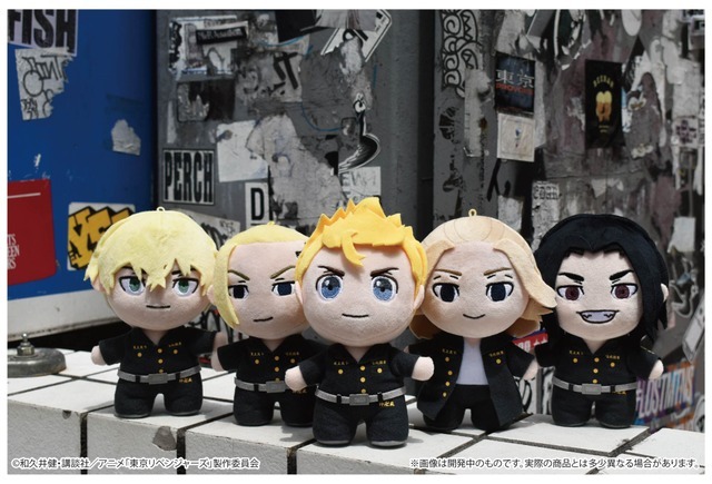 ハチワレ 東京リベンジャーズ マイキー ぬいぐるみ 東京リベンジャーズ」タケミチ、マイキーたちが自立するぬいぐるみに