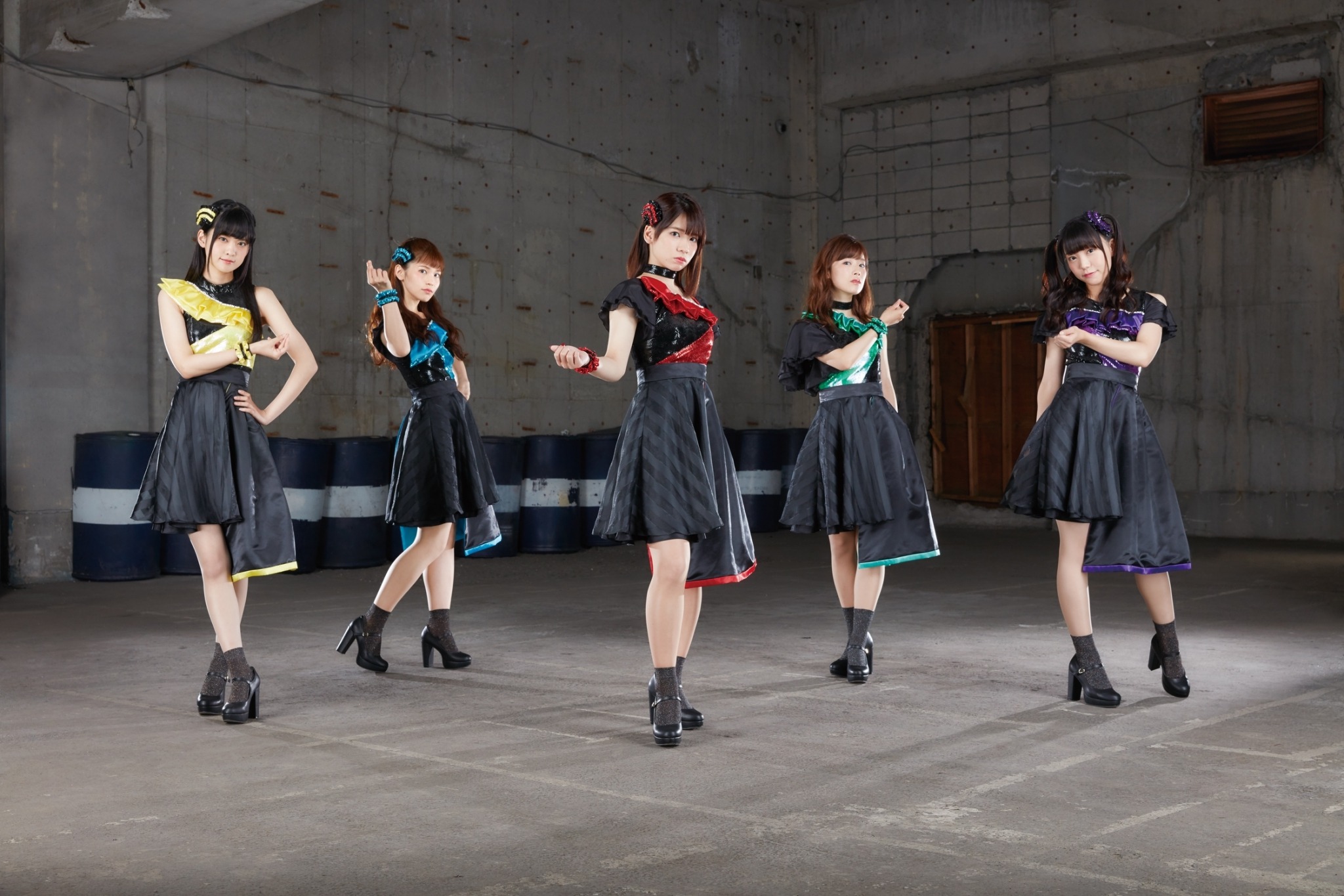 消滅都市2』から飛び出したアイドルグループ・SPR5が1stアルバム 