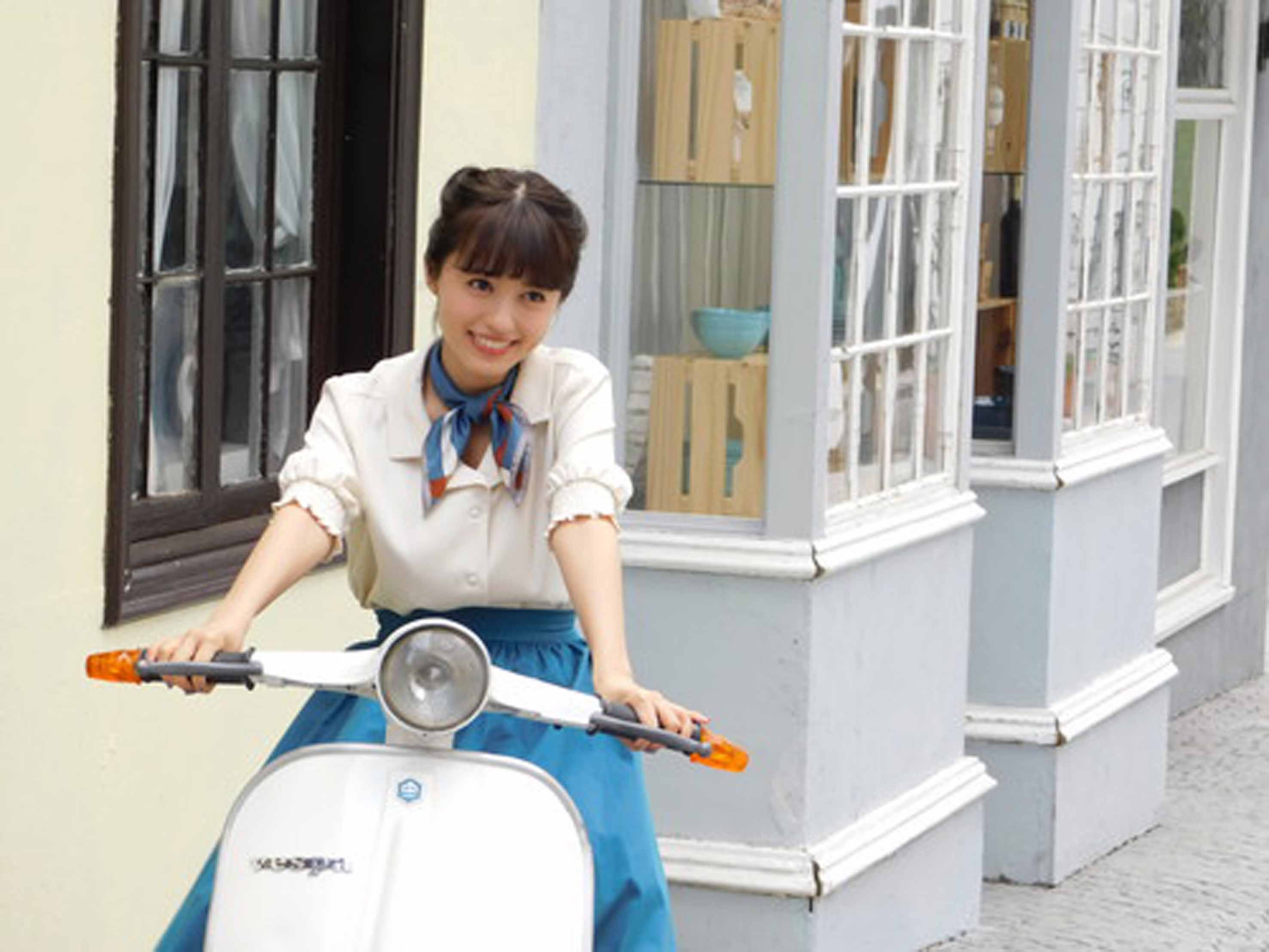 オフショット40枚 声優 逢田梨香子が ローマの休日 を再現 連載企画 Rikako S Film 撮影密着レポート 超 アニメディア オフショット40枚 声優 逢田梨香子が ローマの休日 を再現 連載企画 Rikako S Film 撮影密着レポート 超 アニメディア