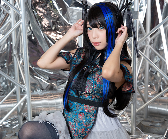 第2回チャリティー撮影会」宮本彩希がM企画のオリジナル衣装で出演